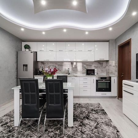 City Apartments - A Brand New Luxury & Comfy 2 Асеновград Екстер'єр фото